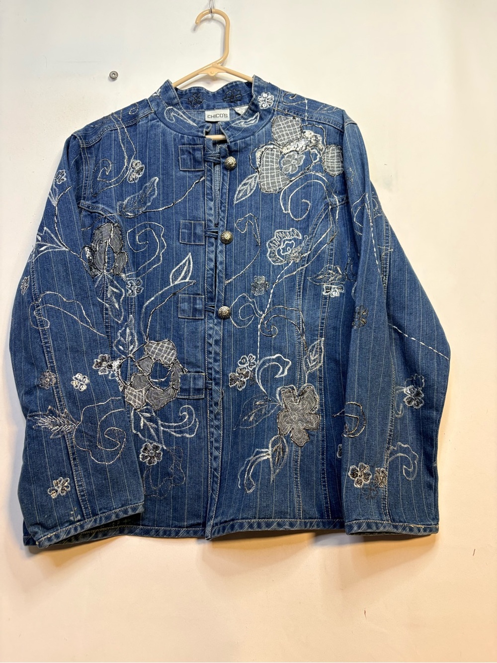 Chico's Embroidered Blue Denim Jacket size 16